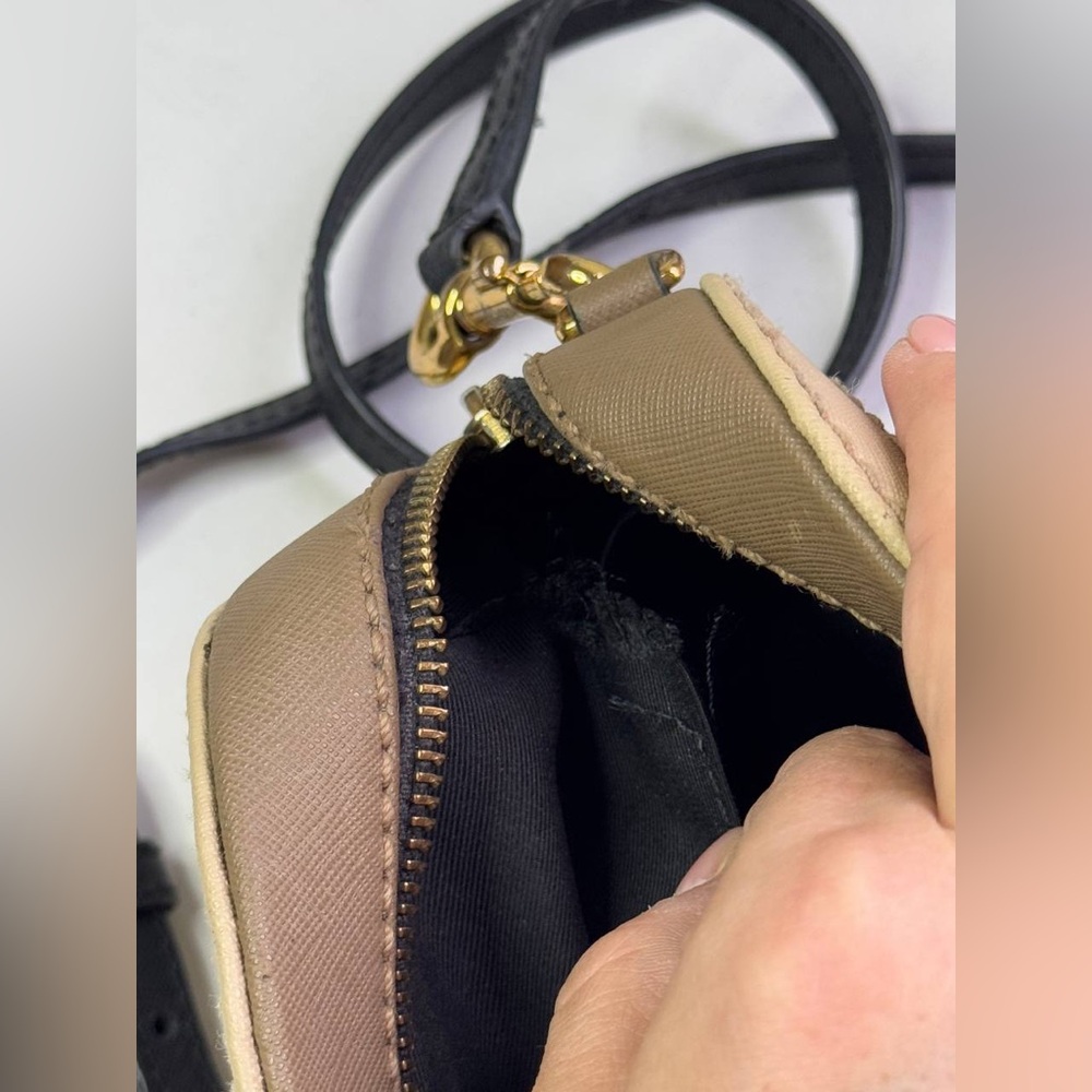 Marc Jacobs Beige Leather Playback Crossbody Bag - Picture 14 of 14